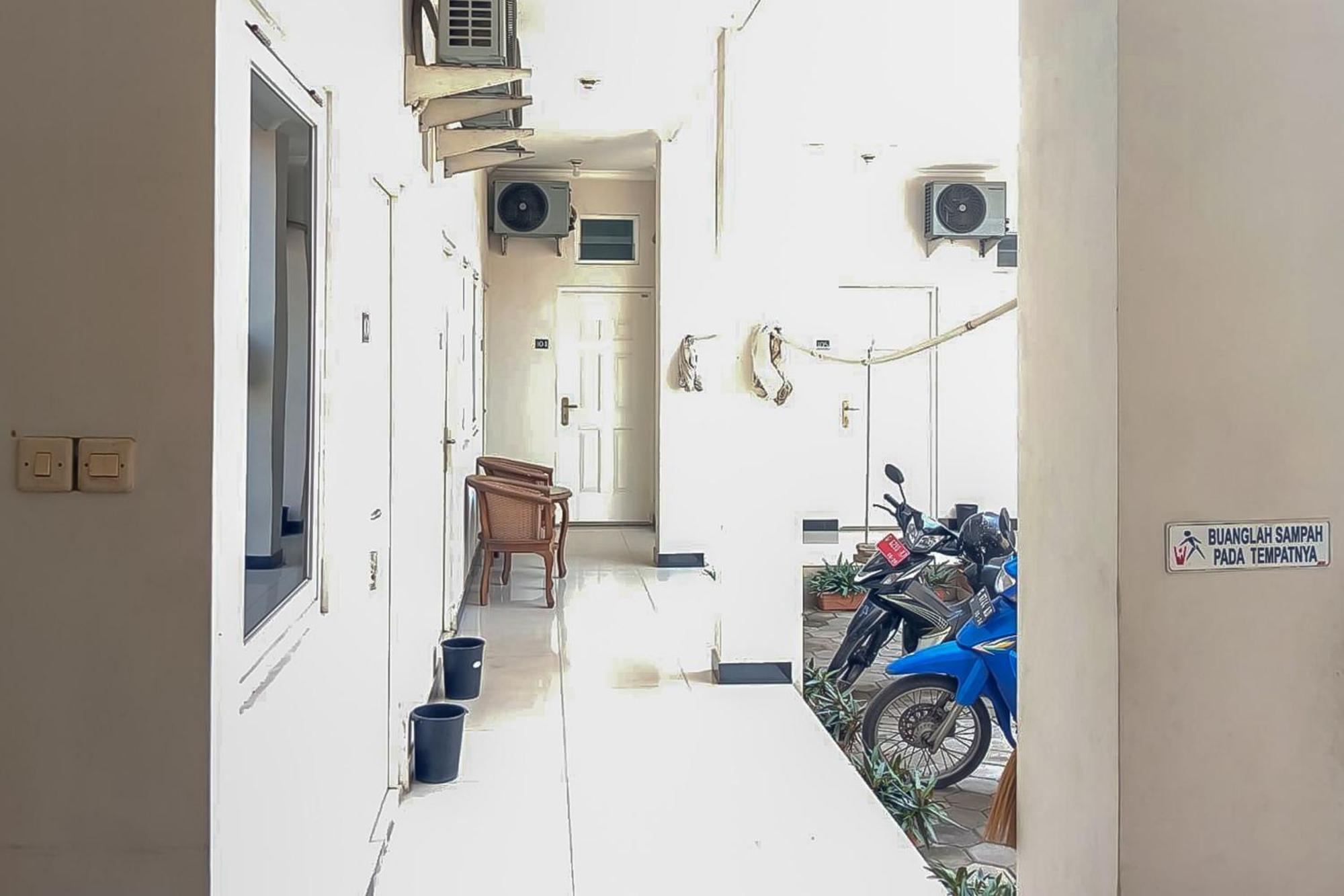 Waringin Guest House Tegal Mitra Reddoorz Exterior foto