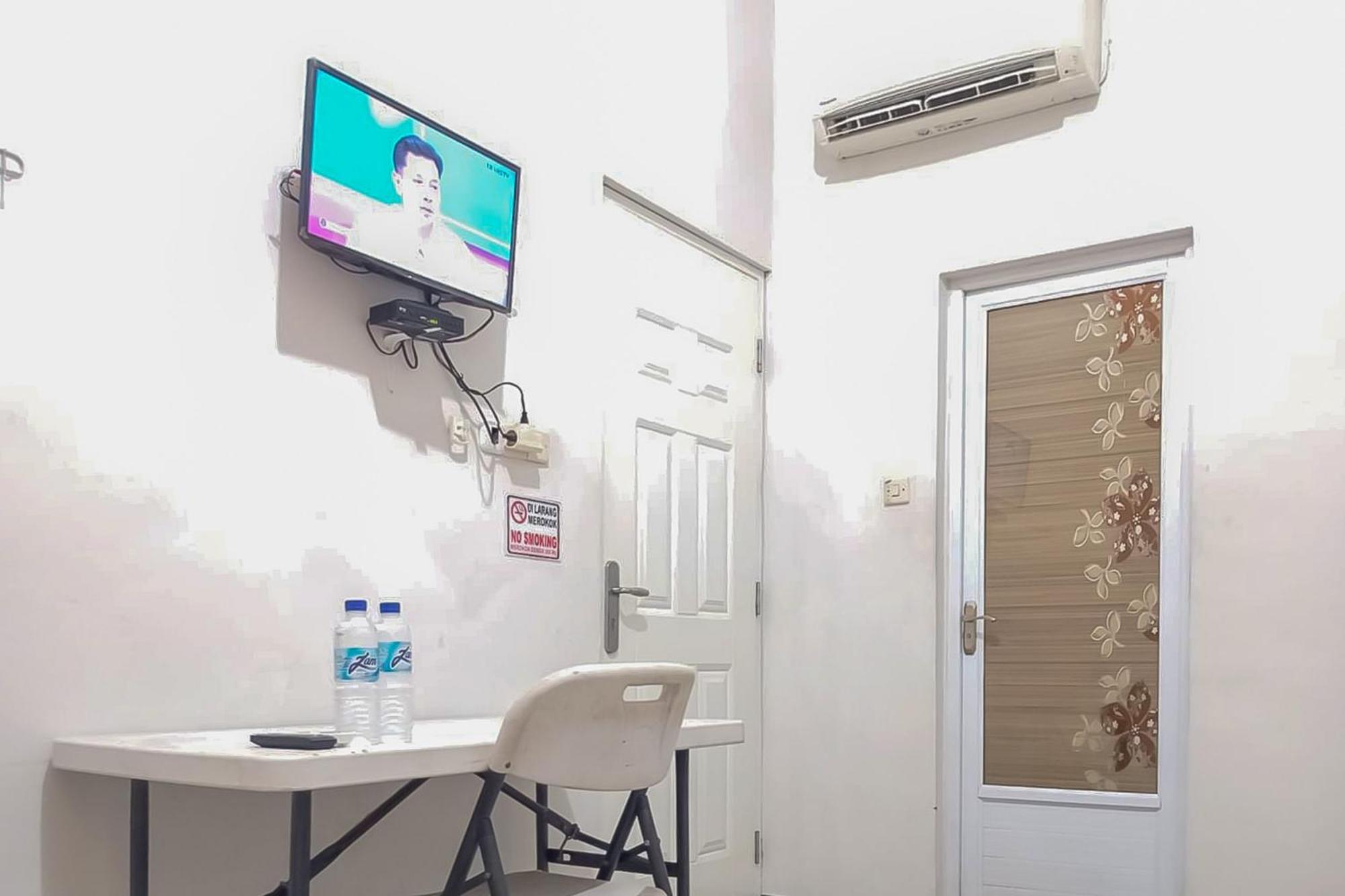 Waringin Guest House Tegal Mitra Reddoorz Exterior foto